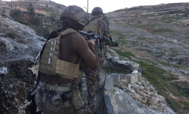 Foto - Mağaraya baskın yapan polis gözlerine inanamadı