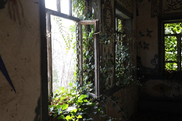 Foto - Mahalle terk edilince tarihi cami bu hale geldi