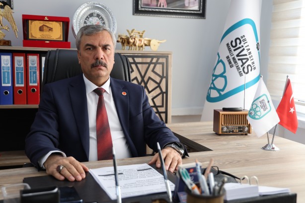 Foto - Mahalleli istedi başı boş köpekleri topladı, hayvan severlerle başı derde girdi