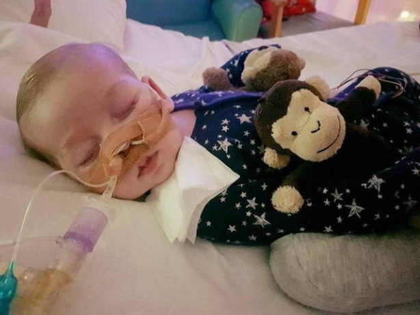 Foto - Mahkeme bebeğin ölmesini istedi! Tepkiler çığ gibi büyüdü!