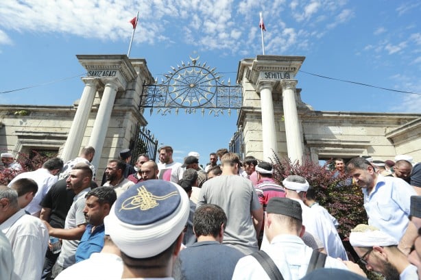 Foto - Mahmut Efendi'nin tabutunun üzerindeki örtü dikkat çekmişti! Sırrı çözüldü