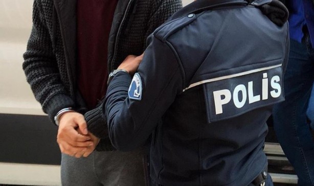 Foto - Mahmut Övür'den dikkat çeken yazı: Hepsine çökeceğiz