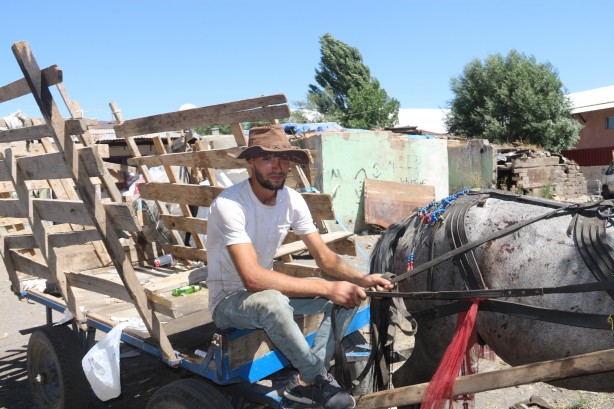 Foto - Mahmut Tanal'a ayar veren arabacıdan mesaj var