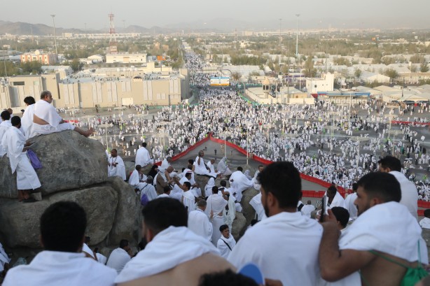 Foto - Mahşer provası... Milyonlarca hacı adayı Arafat'ta
