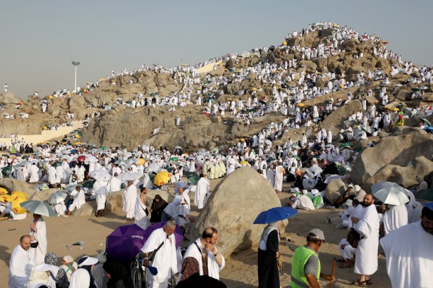 Foto - Mahşer provası... Milyonlarca hacı adayı Arafat'ta