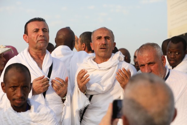 Foto - Mahşer provası... Milyonlarca hacı adayı Arafat'ta