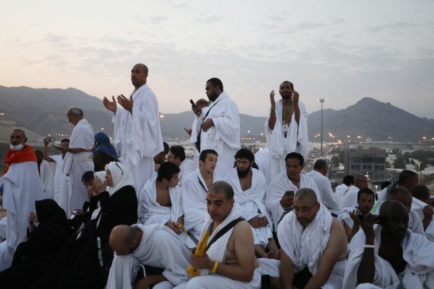 Foto - Mahşer provası... Milyonlarca hacı adayı Arafat'ta