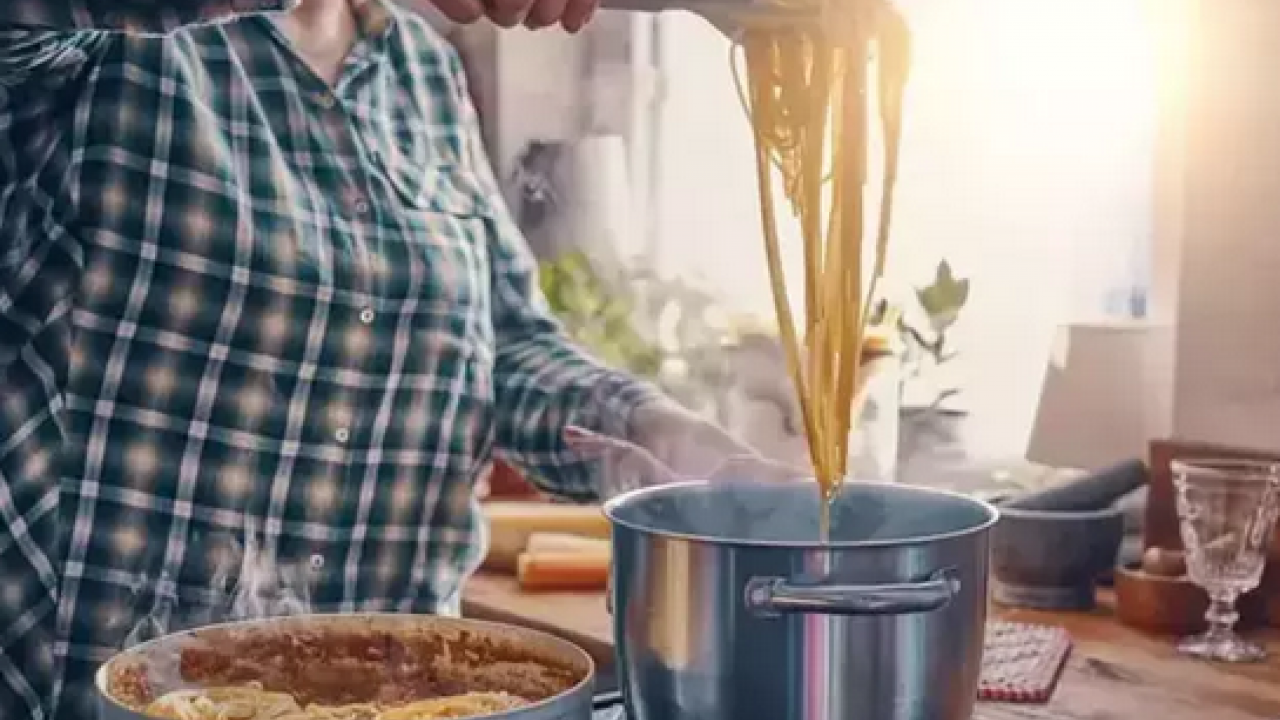 Foto - Makarnayı yıllardır yanlış tüketiyormuşuz! Lezzetini 10'a katlıyor: