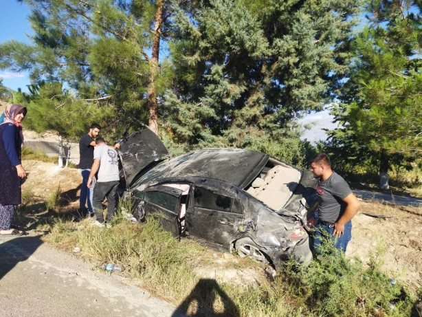 Foto - Makas ata ata ilerleyen araç korkunç kazaya sebep oldu!