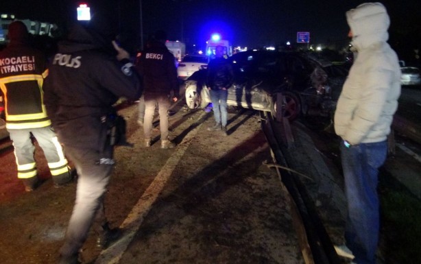 Makas atıp kaza yaptı! Arkadaşını bırakıp kaza yaptı