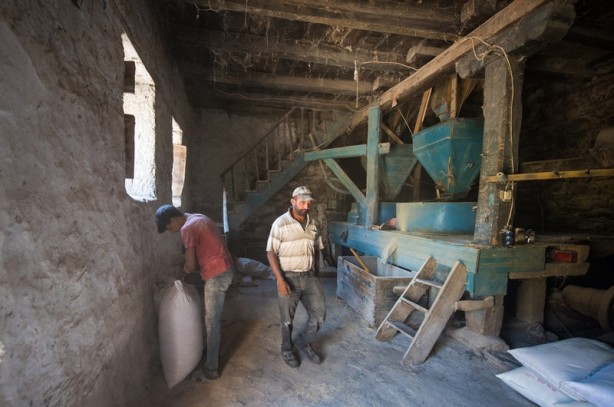 Foto - Malakanlardan kaldı! Karslılara hizmet ediyor