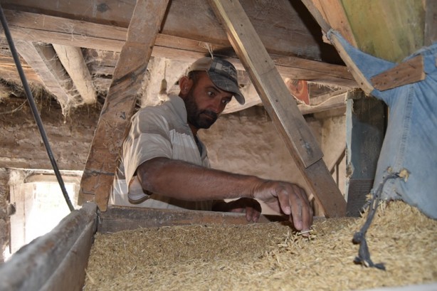 Foto - Malakanlardan kaldı! Karslılara hizmet ediyor