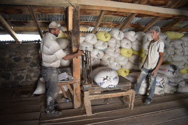 Foto - Malakanlardan kaldı! Karslılara hizmet ediyor