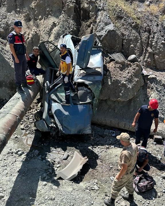 Malatya - Adıyaman yolunda feci kaza: Ölüler var