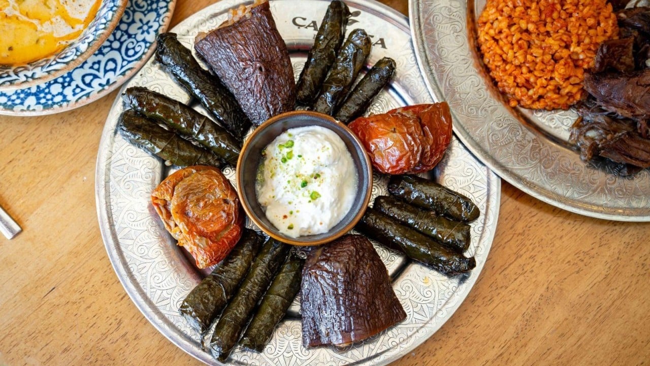 Malatya Kültür Yolu Festivali'inde ünlü şefler önerdi: Kiraz yaprağı sarması tatmadan dönmeyin