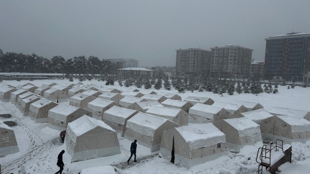 Foto - Malatya'da depremzedeler için çadır kuruluyor