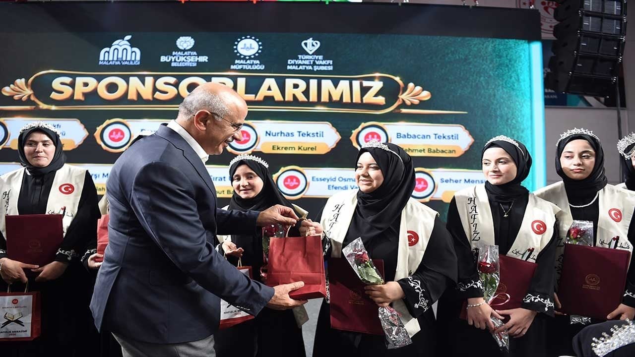 Foto - Malatya’da rekor rakam! Kur’an bülbülleri icazet aldı