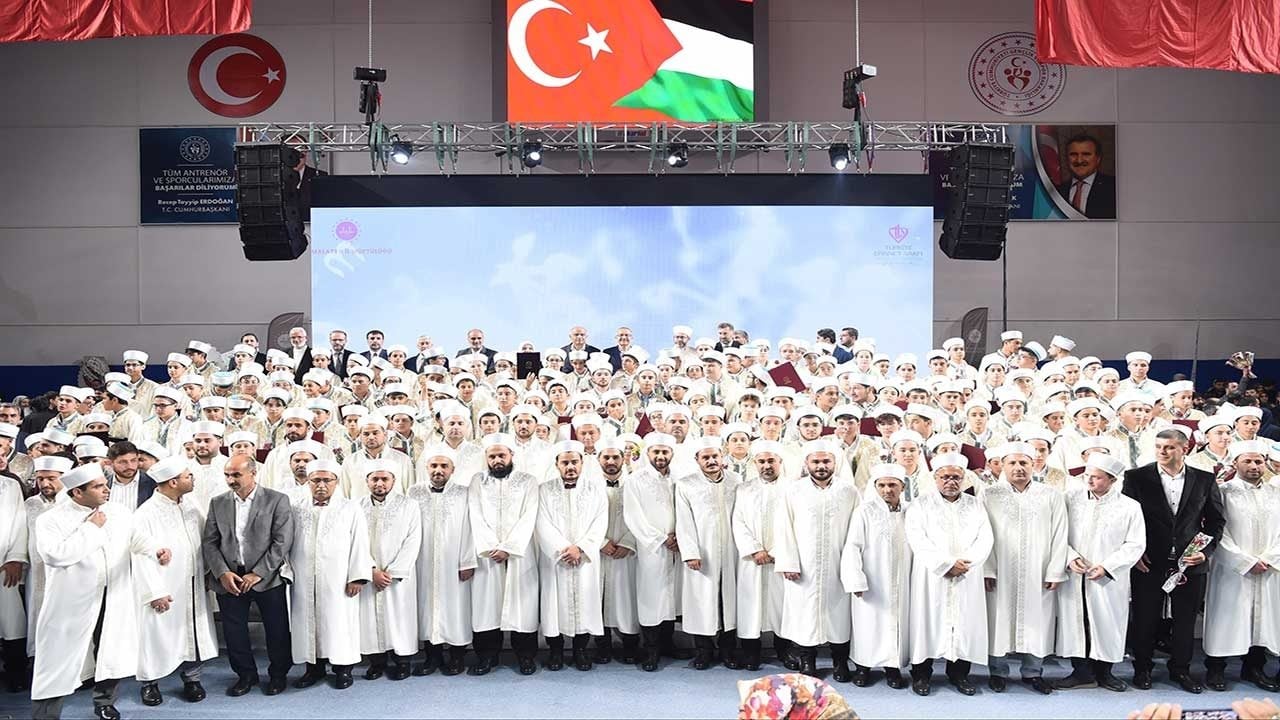 Foto - Malatya’da rekor rakam! Kur’an bülbülleri icazet aldı