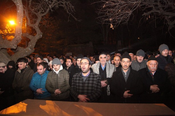 Malatya'daki son depremde enkazda kalarak hayatını kaybeden genç toprağa verildi