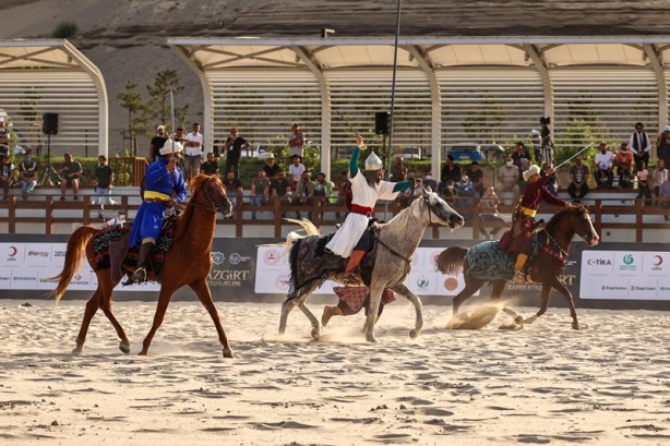 Foto - Malazgirt Zaferi Ahlat'ta böyle kutlandı