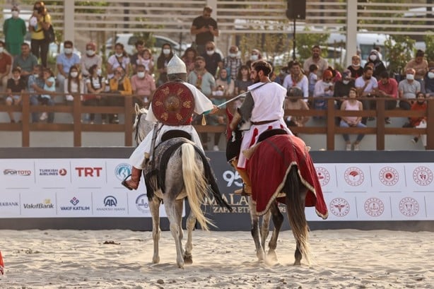 Foto - Malazgirt Zaferi Ahlat'ta böyle kutlandı