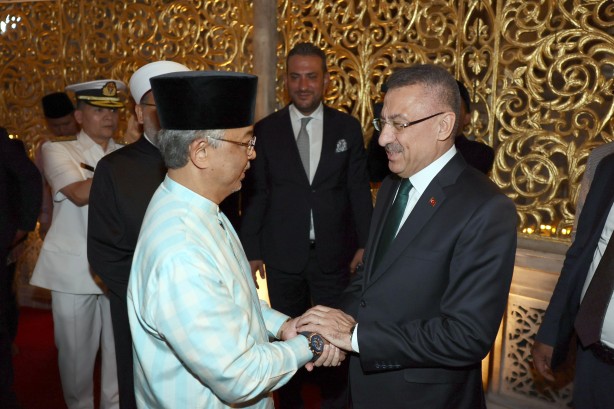 Foto - Malezya Kralı Abdullah Şah Ayasofya'yı ziyaret etti