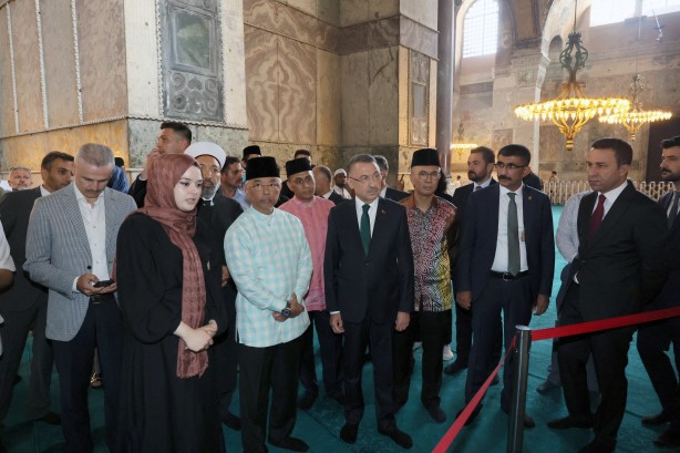 Foto - Malezya Kralı Abdullah Şah Ayasofya'yı ziyaret etti