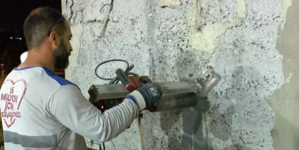 Foto - Maltepe Köprüsü'nde tedirgin edici görüntü! Şok haber: Midye kabukları ve çürümüş demirler! 