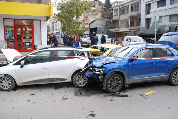 Maltepe'de zincirleme trafik kazası