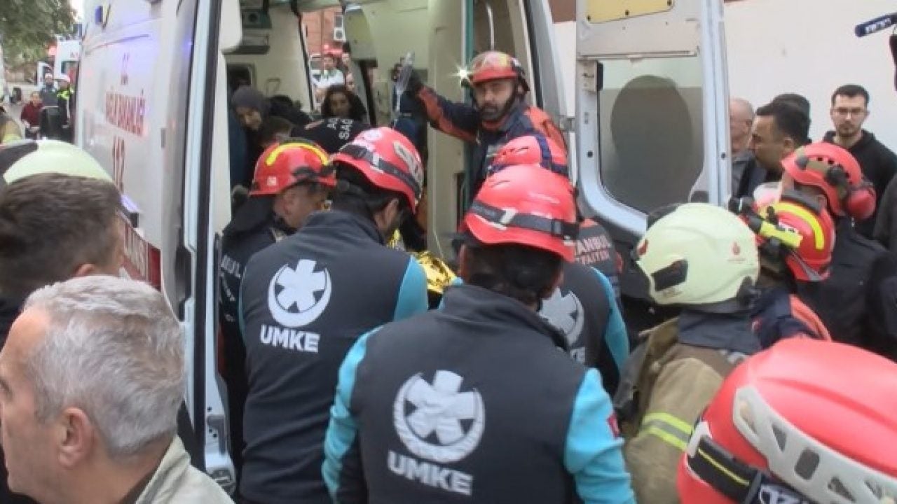 Foto - Maltepe’deki çöken binadan kurtarılanlar konuştu: Binamız çatlaktı, çatır çatır sesler duyuluyordu