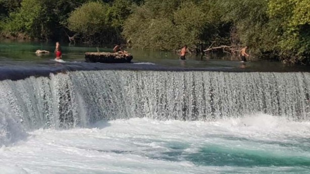 Foto - Manavgat Şelalesi'nde tehlikeli serinlik
