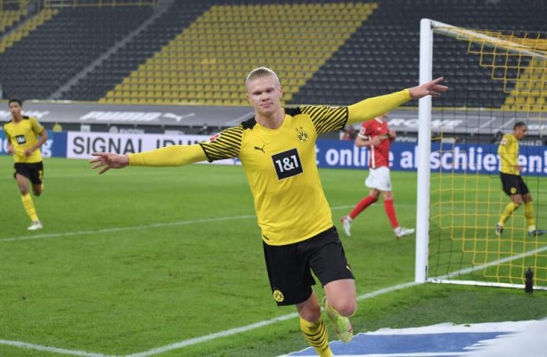 Foto - Manchester City'den Haaland'a servet