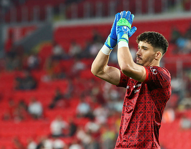 Manchester United’da flaş gelişme! Az önce tüm Türkiye’ye duyurdular! Geri dönüyor ama Kadıköy’e değil!