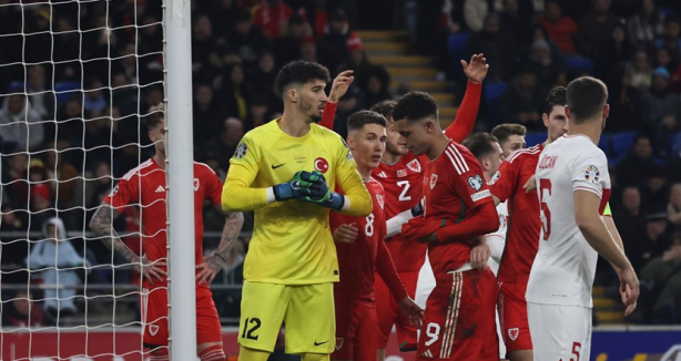 Foto - Manchester United'de çok büyük kriz! Taraftar resmen ayaklandı! Nedenini duyunca çok şaşıracaksınız...