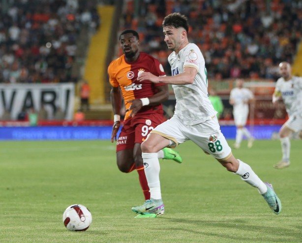 Foto - Manchester’i şok etmişti! Galatasaray’dan hiç hesapta olmayan yıldız kararı! İşte bu hamle ortalığı fena karıştıracak…