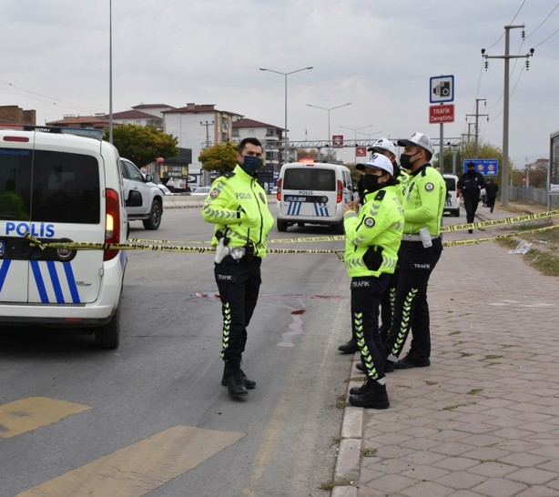 Foto - Manevra yapan tırın dorsesinin çarptığı yaya hayatını kaybetti
