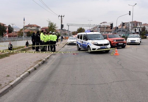 Foto - Manevra yapan tırın dorsesinin çarptığı yaya hayatını kaybetti