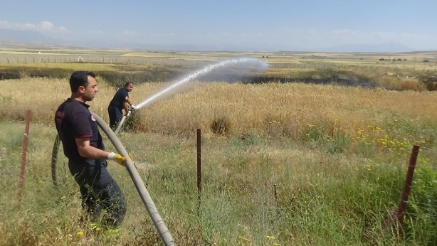 Foto - Mangal yapmak isterken tarlasını yaktı