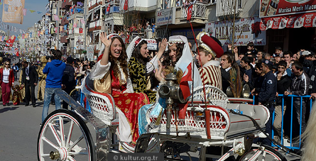 Foto - Manisa Mesir Macunu Festivali bitti geride renkli görüntüler kaldı