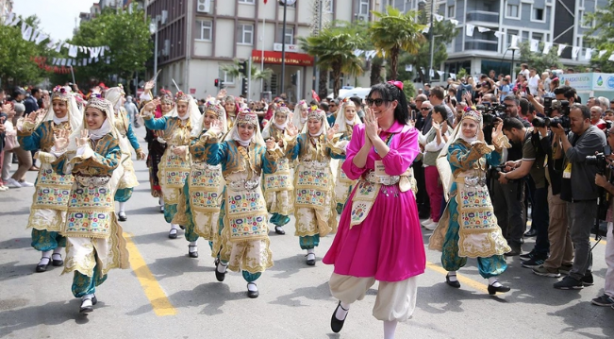 Foto - Manisa Mesir Macunu Festivali bitti geride renkli görüntüler kaldı