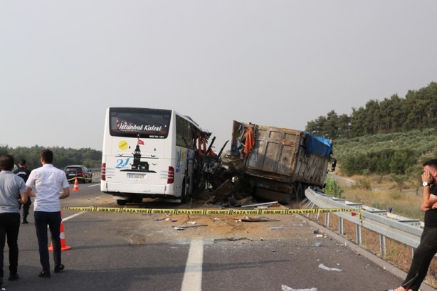 Foto - Manisa'da facia! 9 kişi öldü