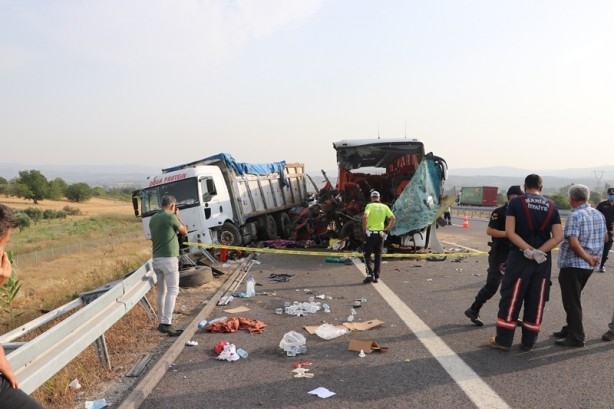 Foto - Manisa'da facia! 9 kişi öldü