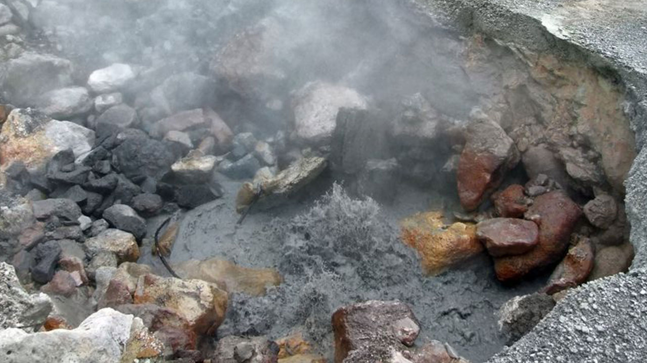 Manisa'da yerin 3000 metre altına iniliyor! Yerin altından petrol gibi çıkacak