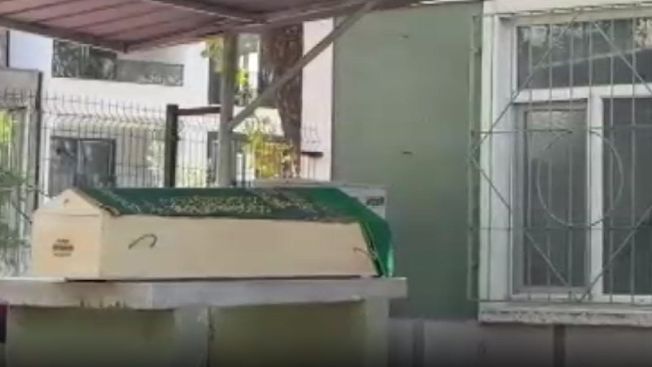 Foto - Manisa’daki feci kazada can veren 11 kişi defnedildi: Bursa ve Konya’da hüzünlü, dualı veda