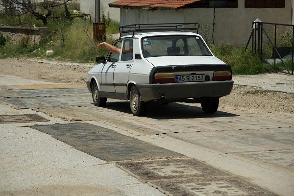 Foto - Manisa'dan ABD'ye gönderiliyor! Yollara serdiler kazaya sebep oldu