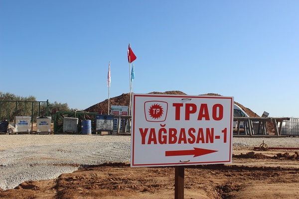 Foto - Manisalı çiftçi hayatının şokunu yaşadı! Su ararken öyle bir şey buldu ki!