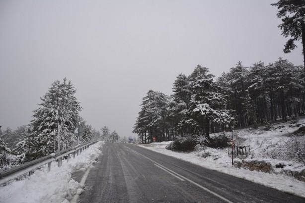 Foto - Manisa'nın yüksek kesimlerinde kar yağışı