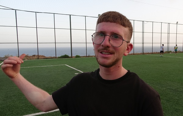 Foto - Manzarasıyla dikkat çekiyor! Bu futbol sahası Türkiye'de