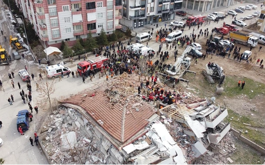Foto - Maraş depremini önceden bilen isimden korkutan uyarı: Orada deprem olacak, barajlar taşacak