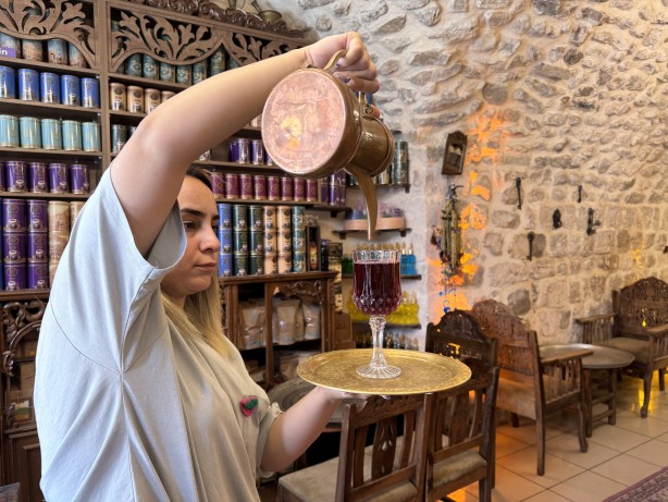 Foto - Mardin’de bu şerbet gibisi yok! Hem yerli hem de yabancı turistlerin vazgeçilmezi
